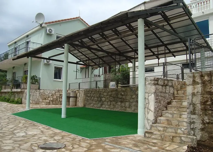 Smokva Apartments